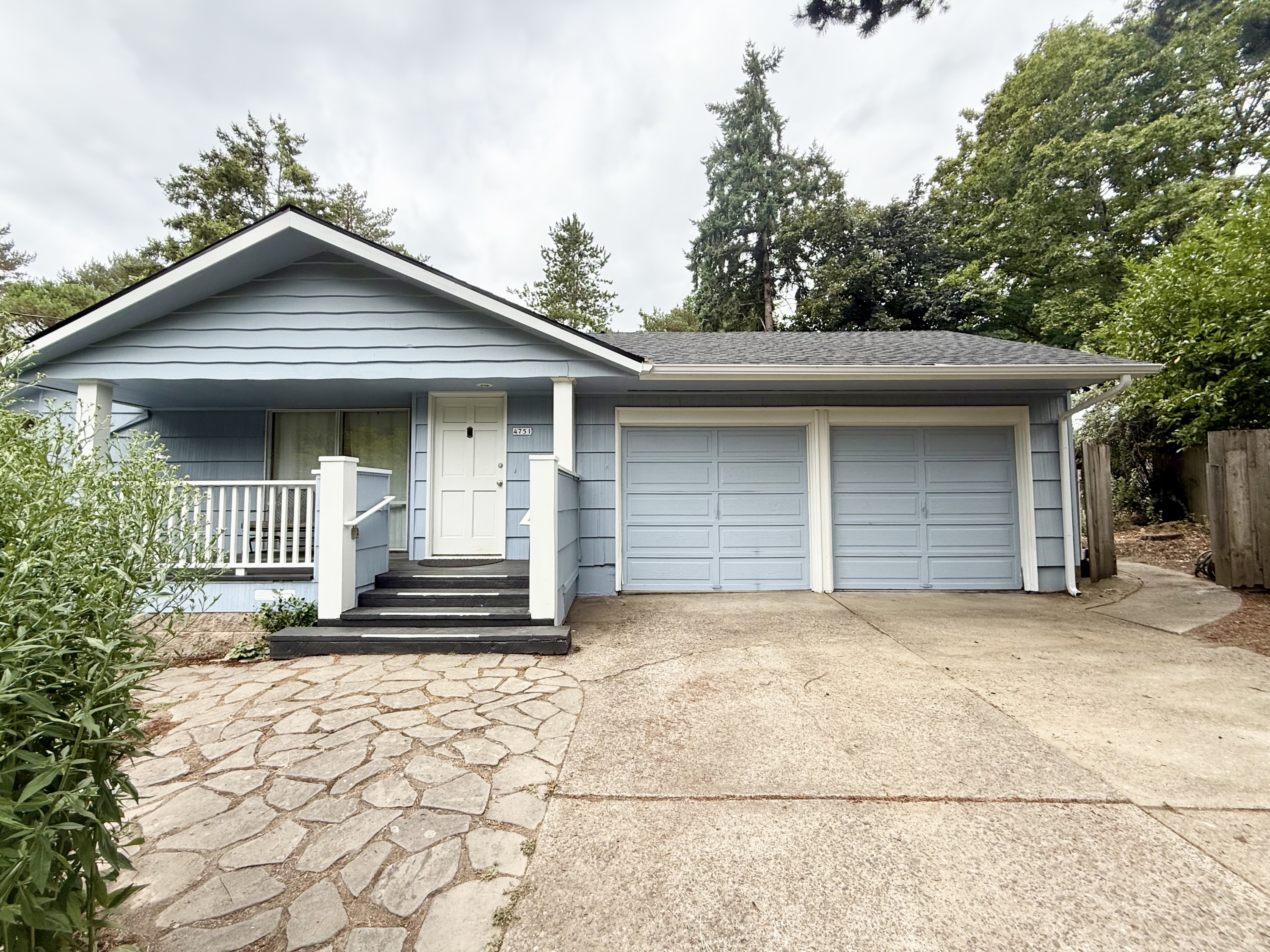 4751 Southwest 53rd Avenue
