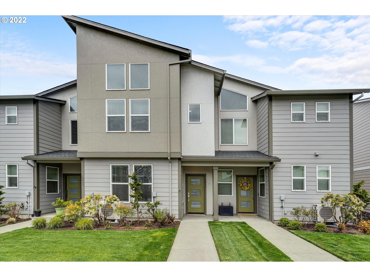 8037 SE Engelmann Street