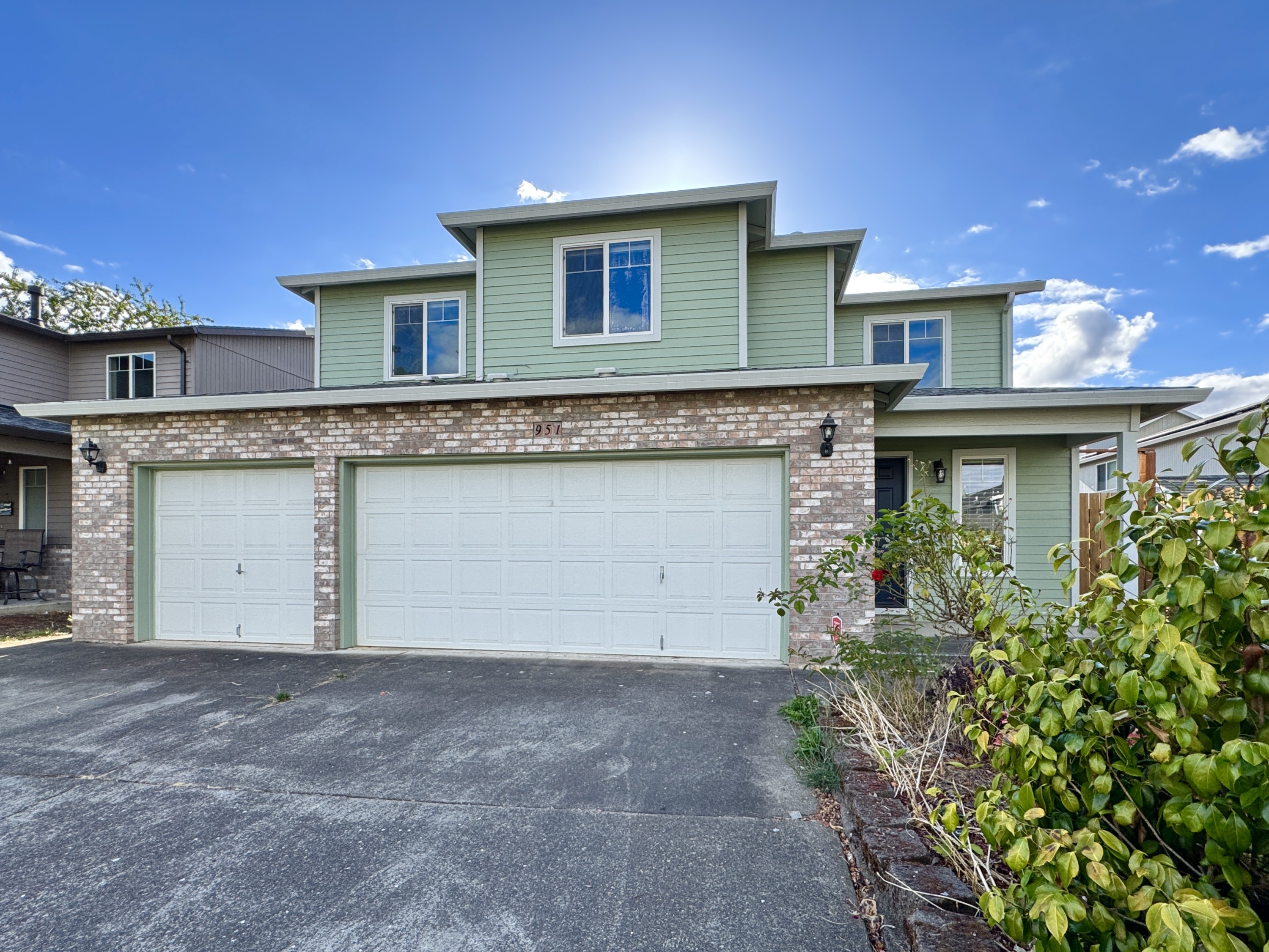 951 SW 208th Pl